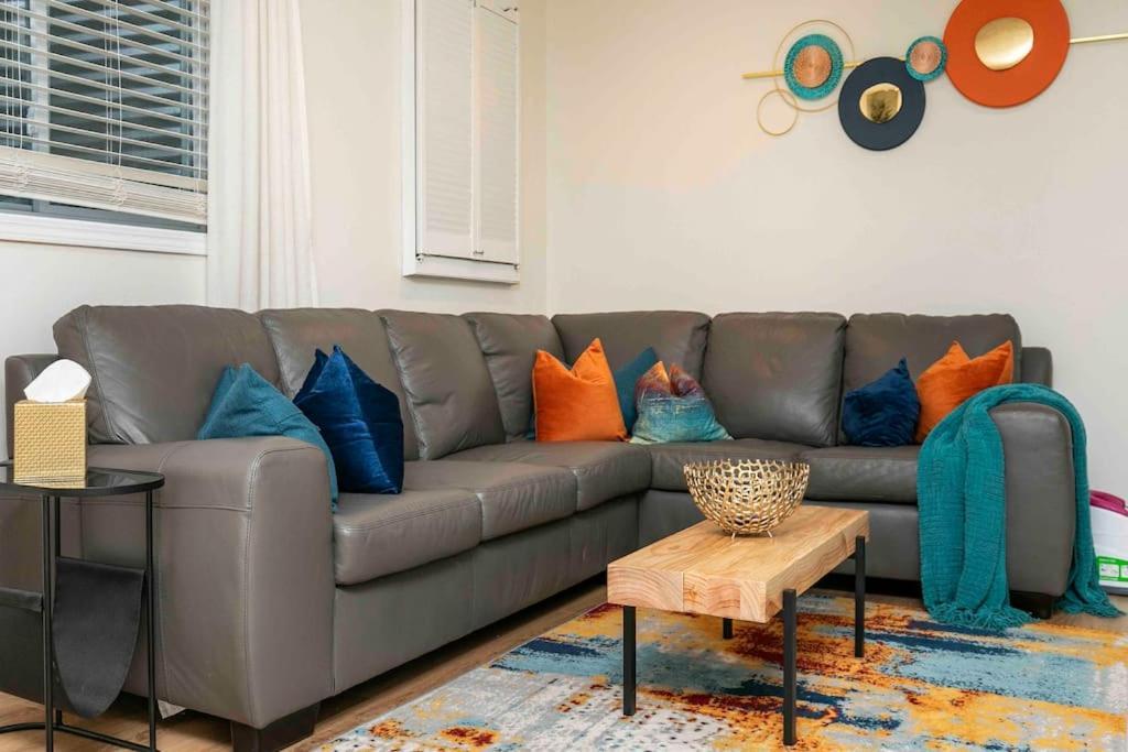Family Friendly Home Close To Airport And Downtown 得梅因 外观 照片